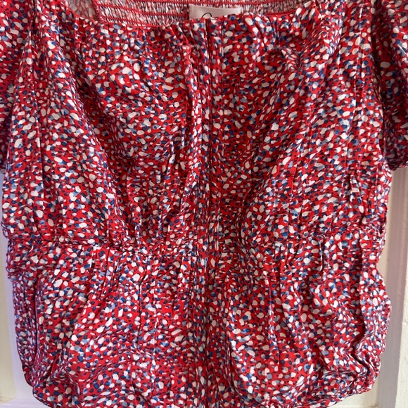 Tops - Picture 2 of 15